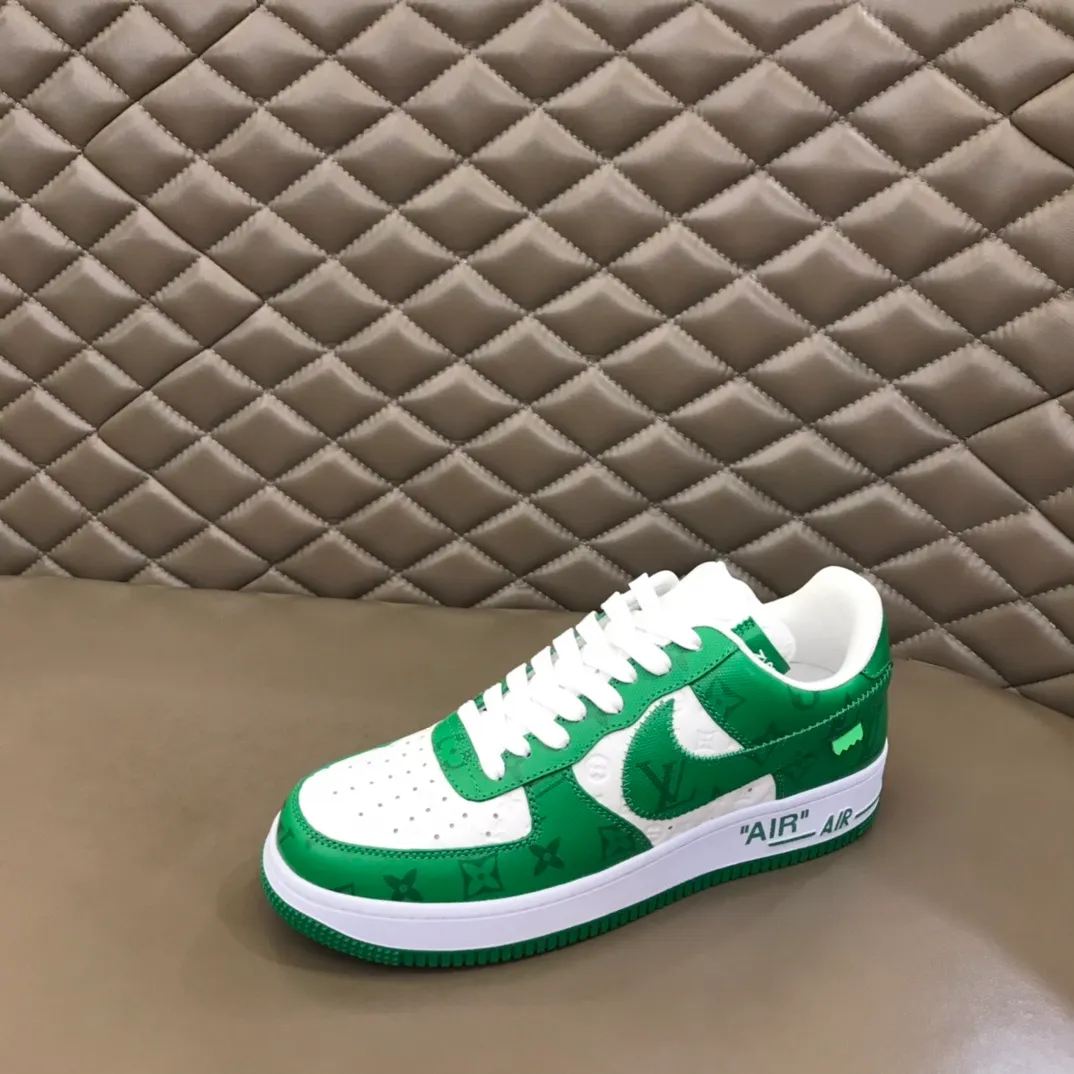 Men's shoes 💰p420 "*OUIS *UITTO*" x OFF-WHITE x Nike tripartite collaboration! Trendy and cool men's casual sports shoes with unrivaled color matching. The design idea basically continues the style of THE TEN. The Swoosh line and tongue label have a very familiar visual effect and are both fashionable and trendy! A must-have for fashionistas! The effect on your feet is absolutely stunning! Size: 38-45